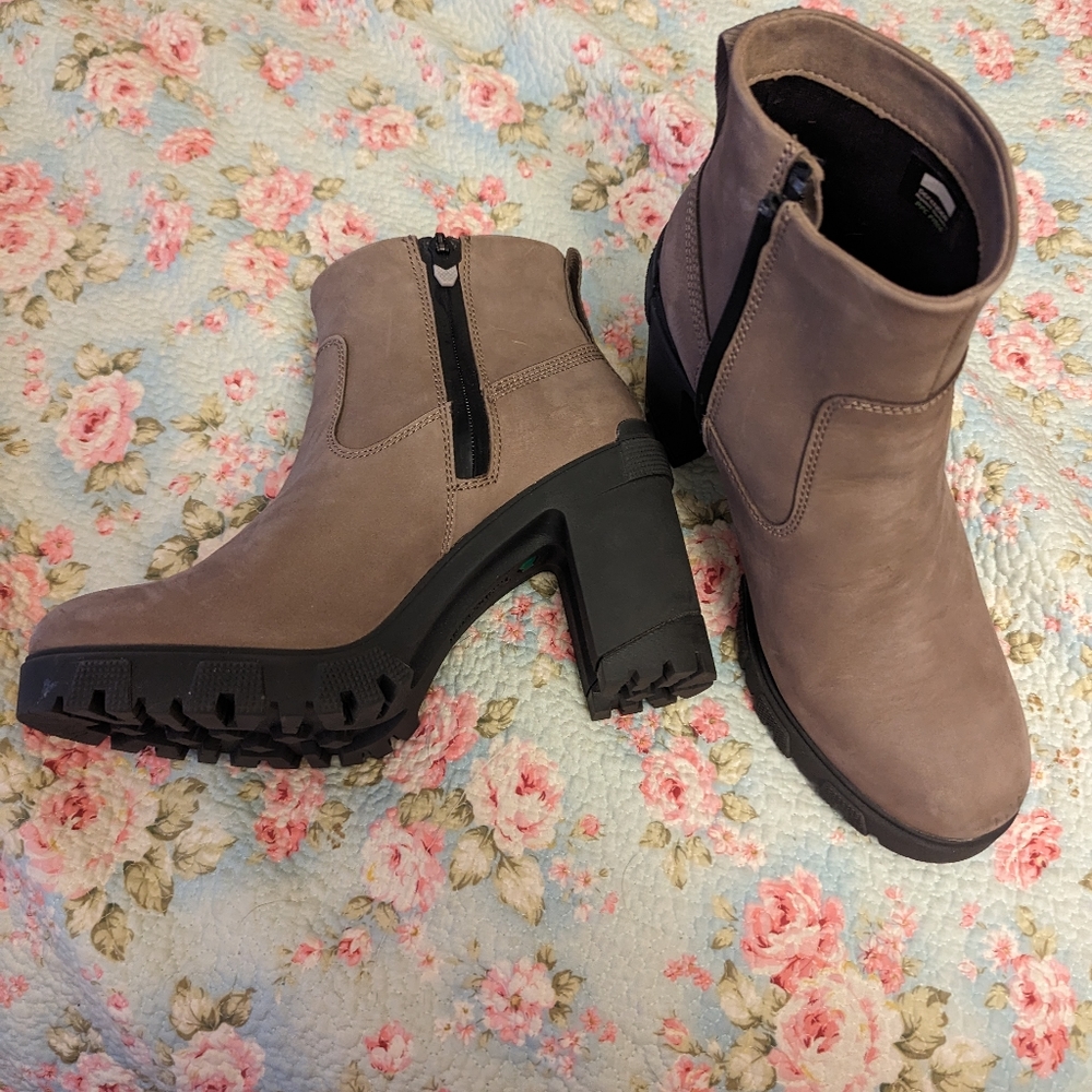 Timberland suede booties